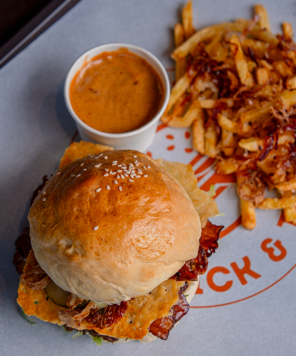 JJ's Burgers Photo 6