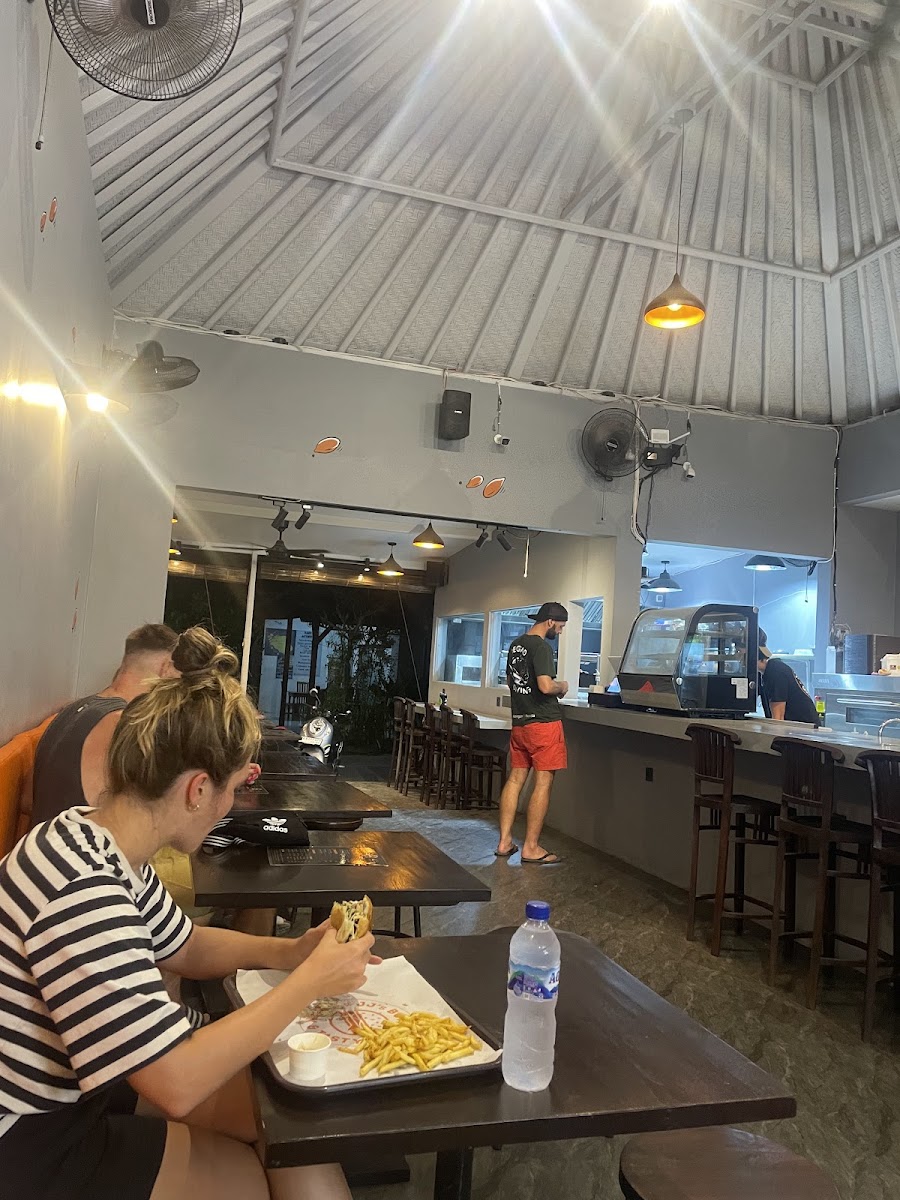 JJ's Burgers Photo 7