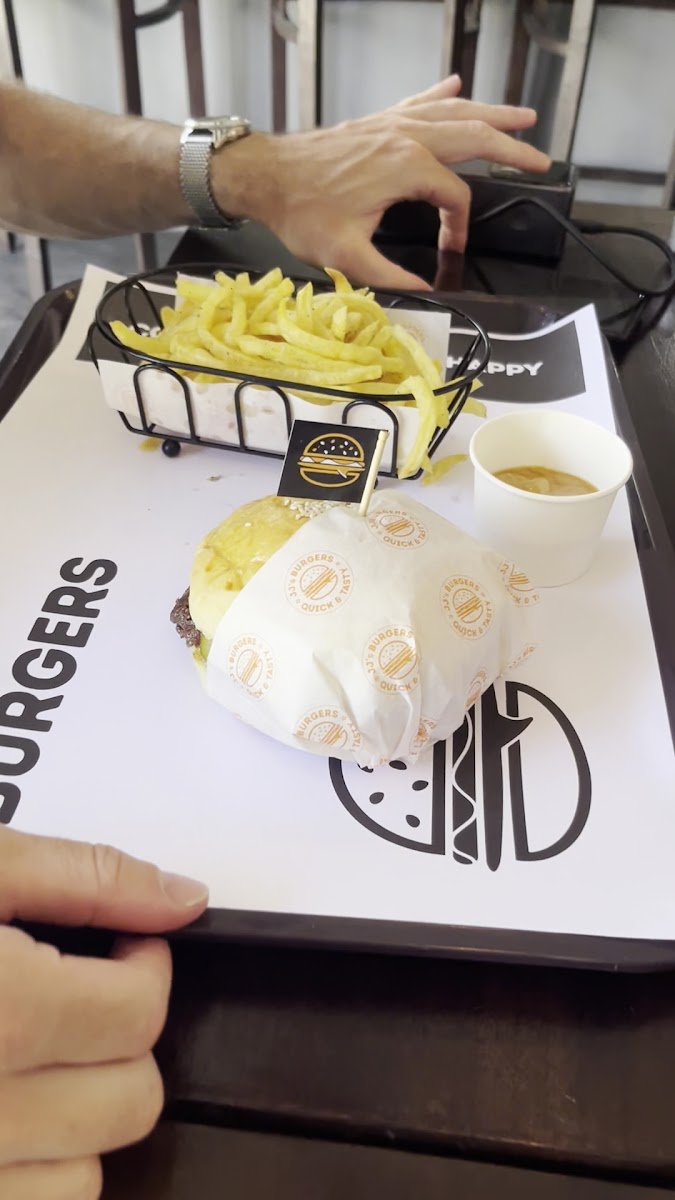 JJ's Burgers Photo 9