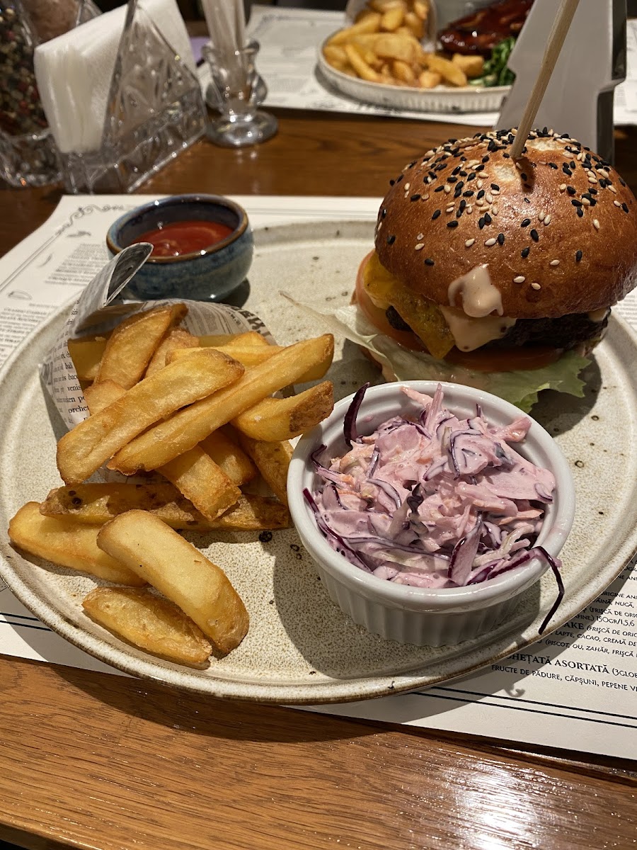 Rochelle Restaurant & Pub Photo 6