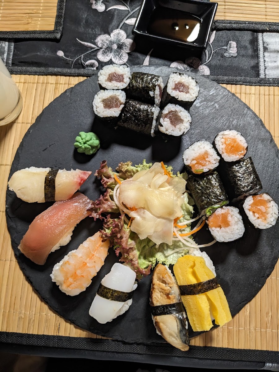 Hanoi Asia Sushi Photo 5