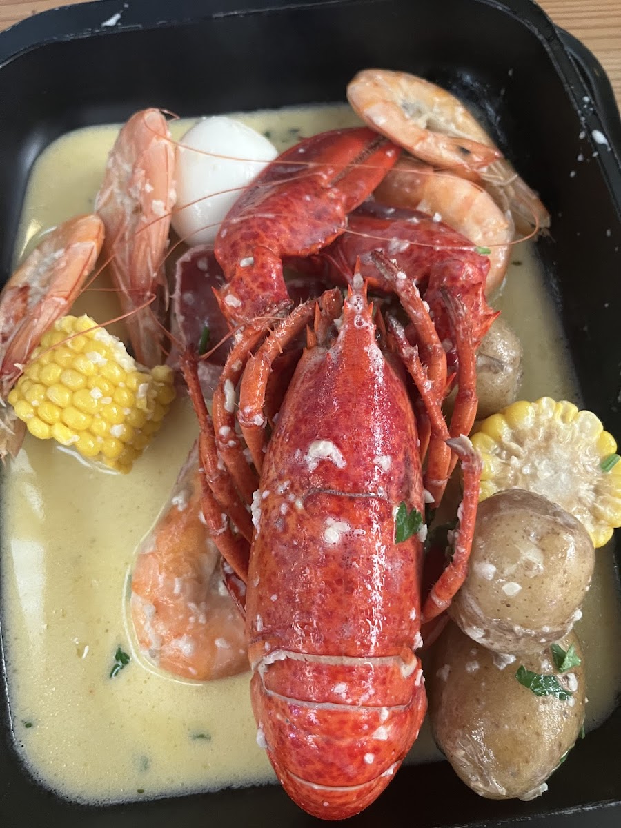 Alandco Seafood Boil Photo 4