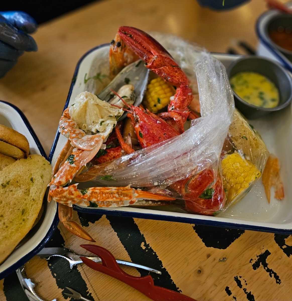 Alandco Seafood Boil Photo 8