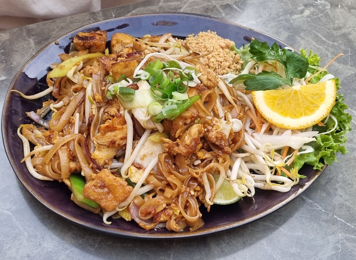 Thung Thong Thai Restaurant Photo 4