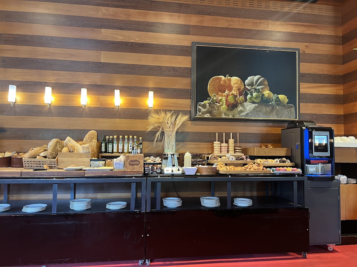 RESTAURANTE QUATRE