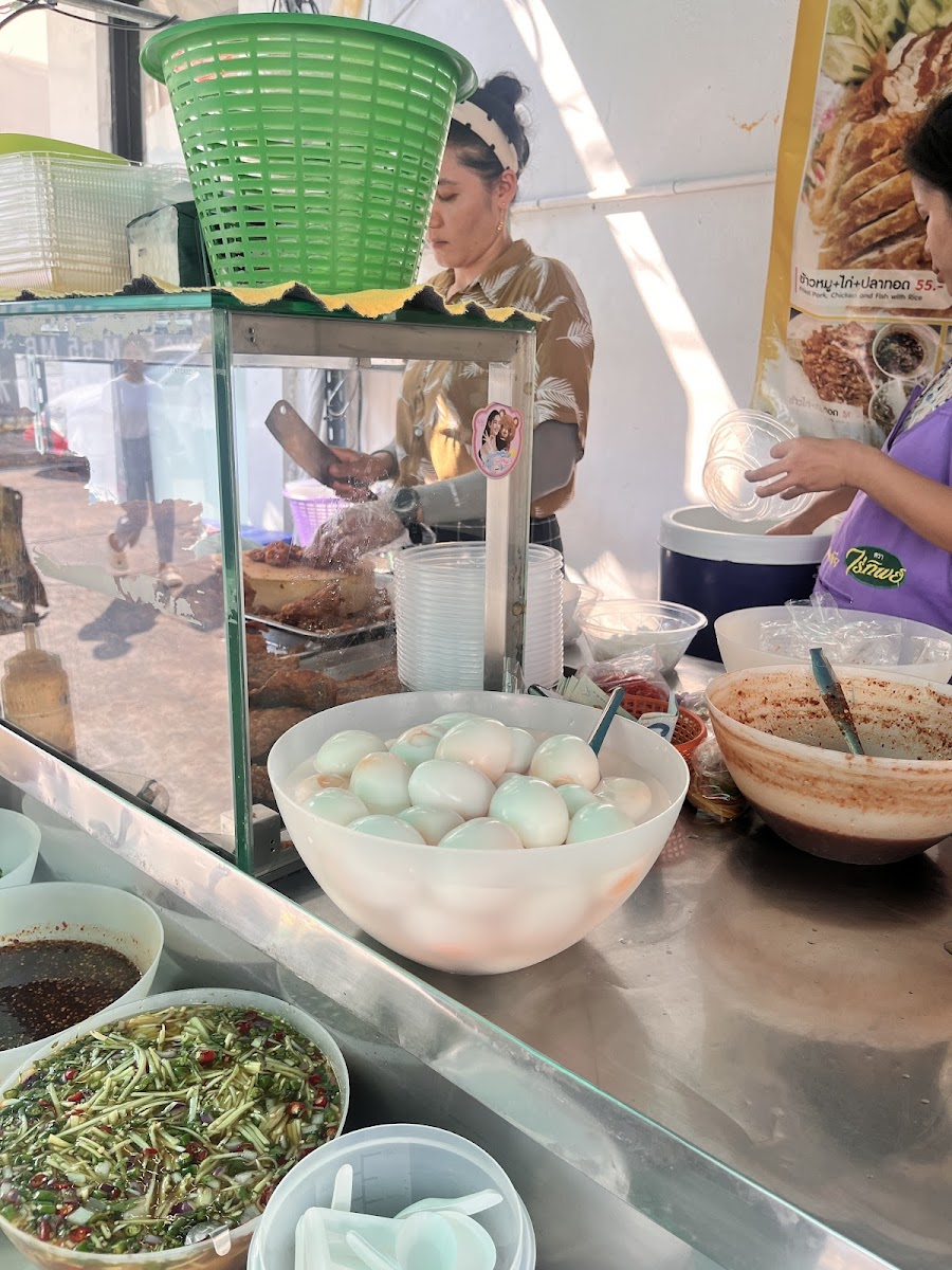 ข้าวไก่ทอดประตู 2 Fried Chicken Photo 4
