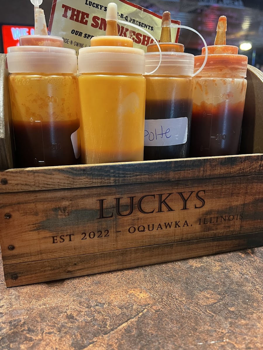 Lucky's Bar-B-Q Photo 8