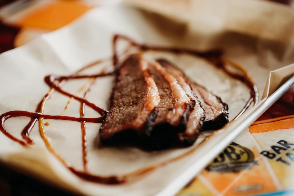 Lucky's Bar-B-Q Photo 9