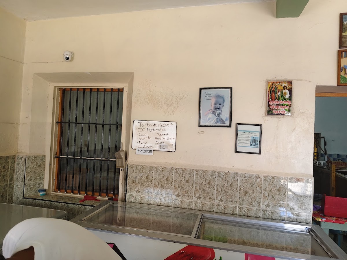 PALETERÍA LA BRISA Photo 4