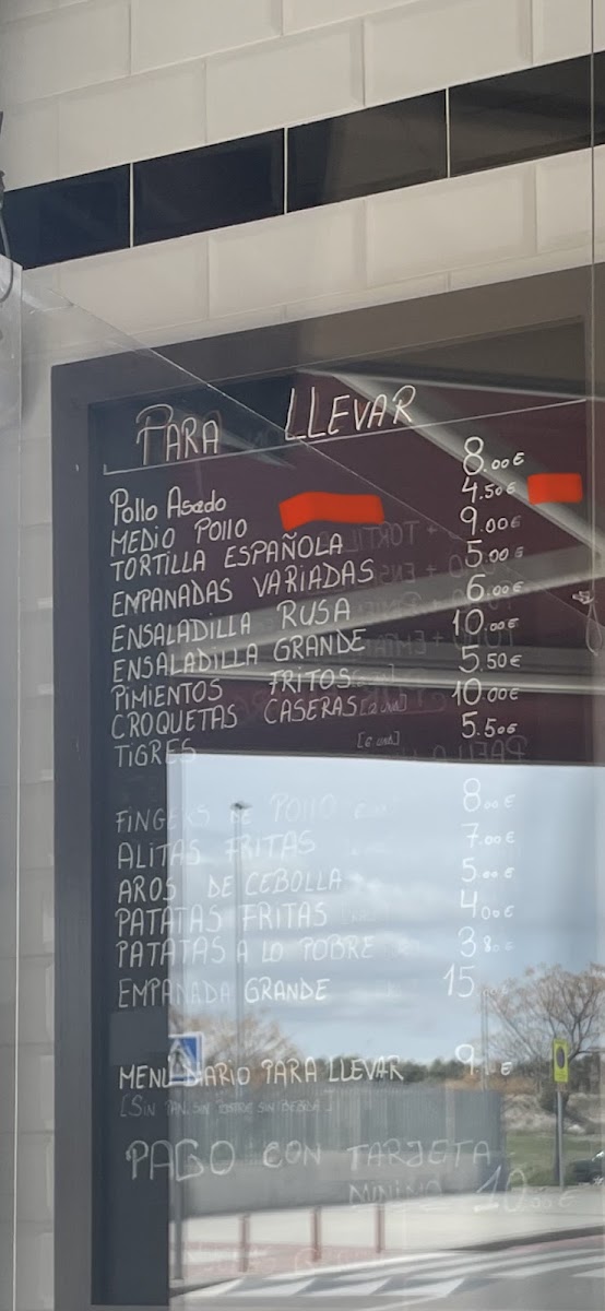 Restaurante Asador Trece Rosas de Bukovina Photo Menu 3