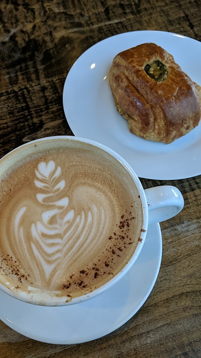 WildRoots Coffeehouse Photo 10