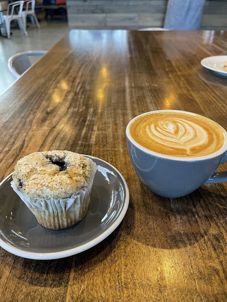 WildRoots Coffeehouse Photo 2