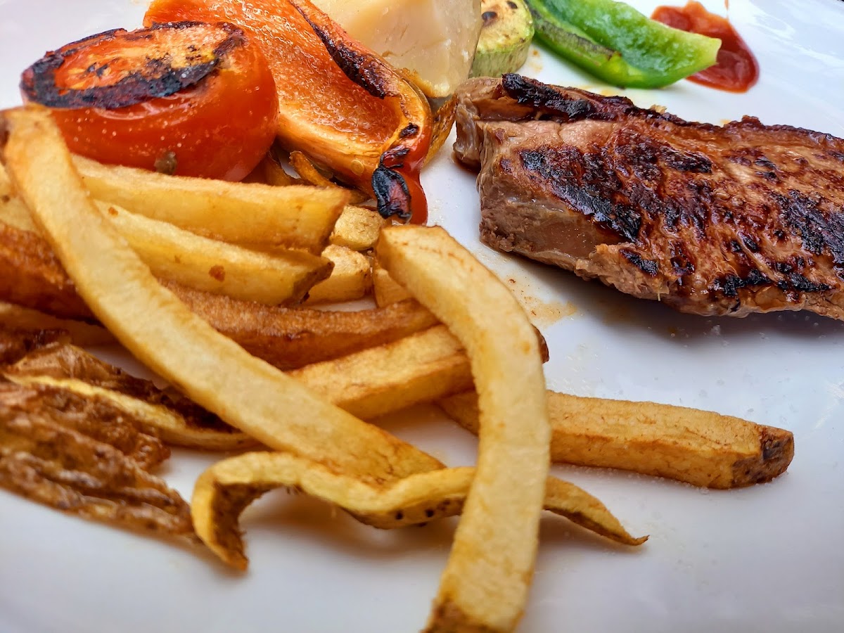 Aberdeen Steak-House Photo 9