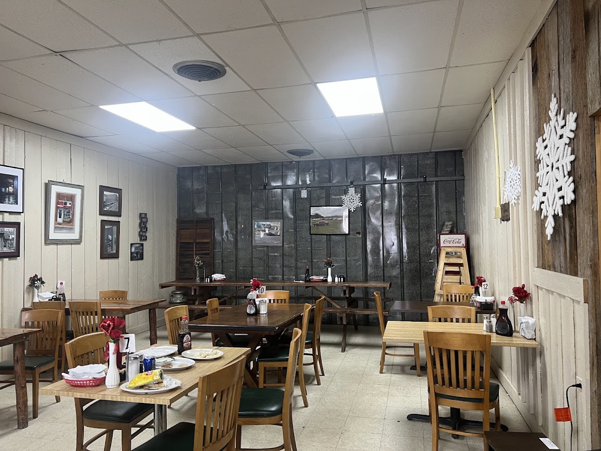 Tipton's Cafe Photo 4