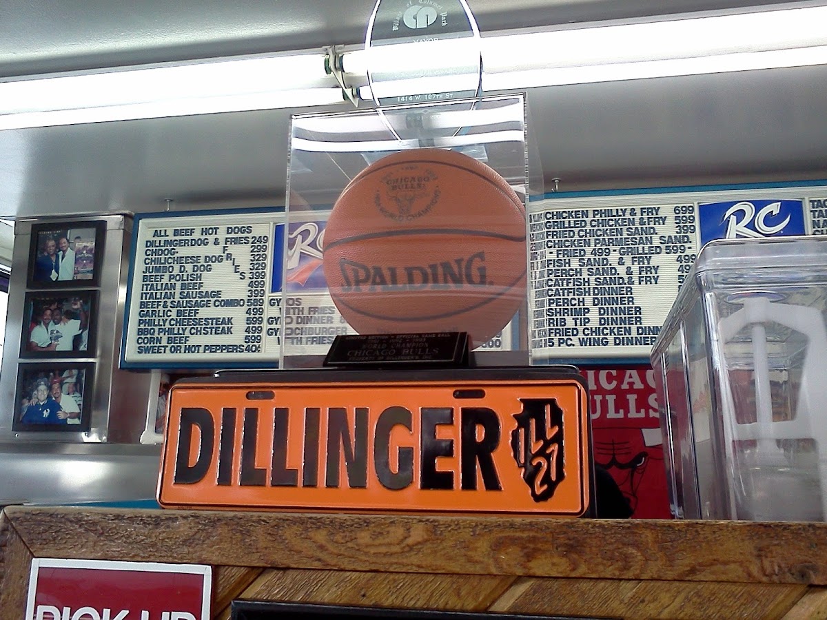 Dillingers Drive-In Inc Photo Menu 10