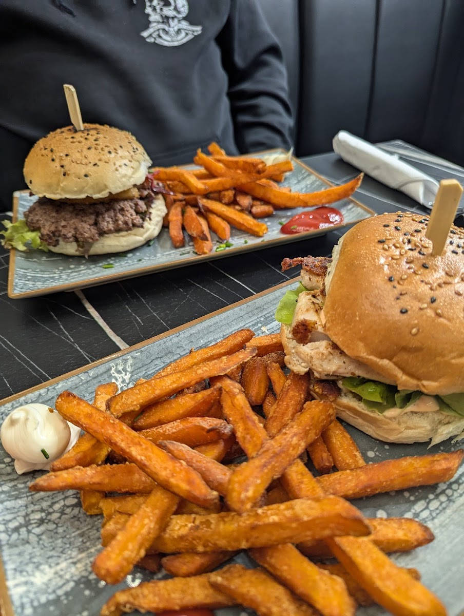 Blaze Burger Photo 10