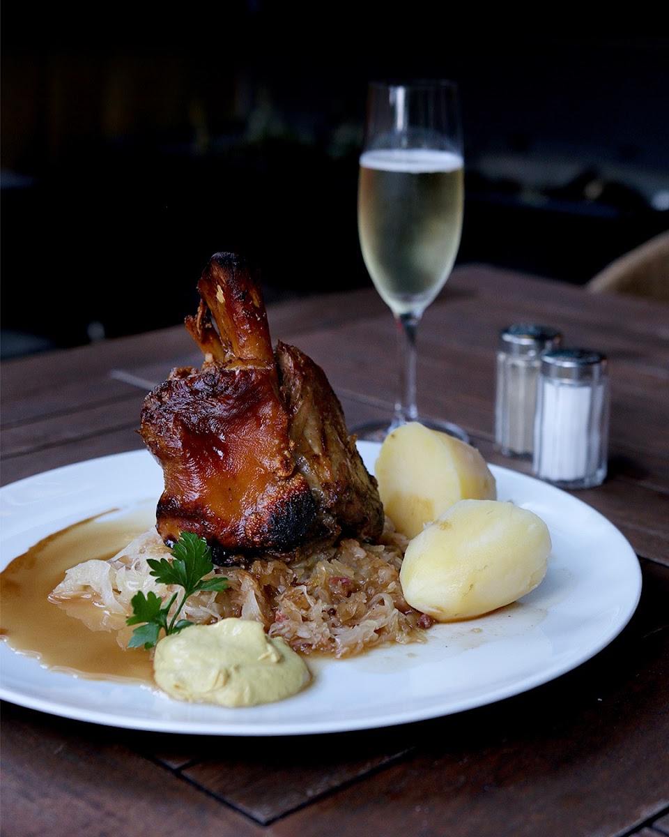 FAUSTUS SCHNITZELHAUS Photo 5