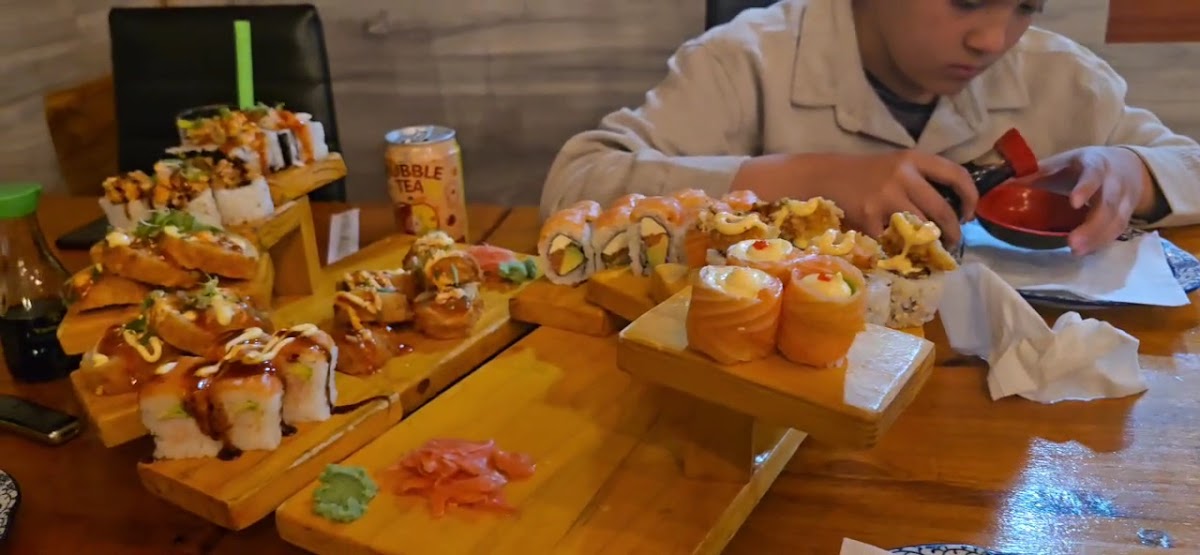 Rock Thai Sushi Kenridge Photo 2