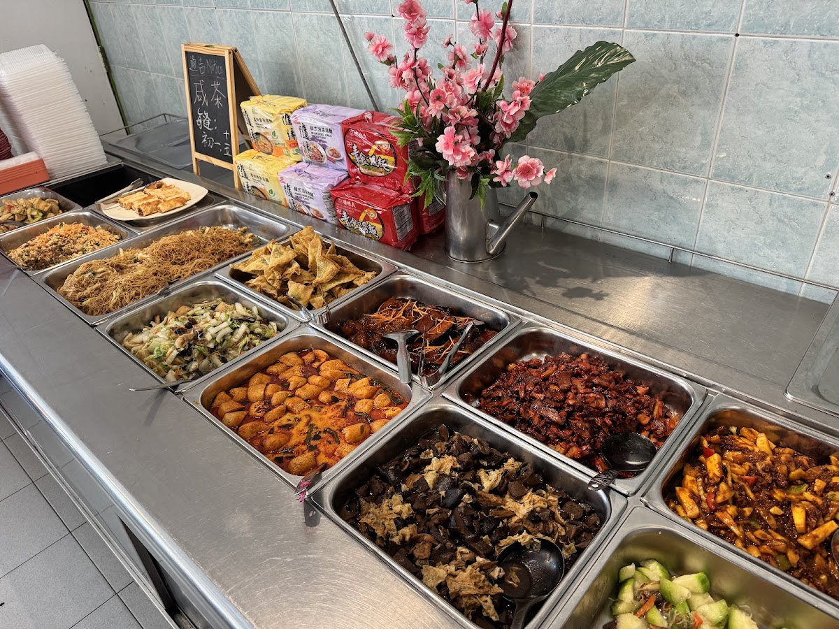 Delicious Vegetarian Food Restaurant Photo 2