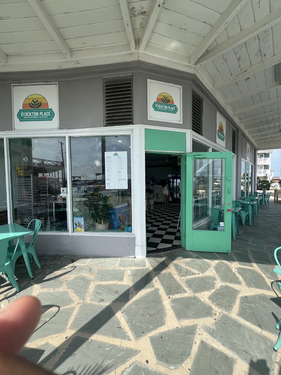 Stockton Place Beachfront Eatery Photo 3