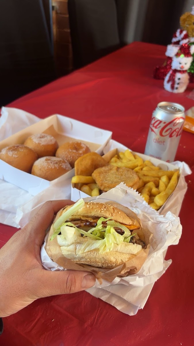 The Golden Horseshoe Fish and Chips Photo 3