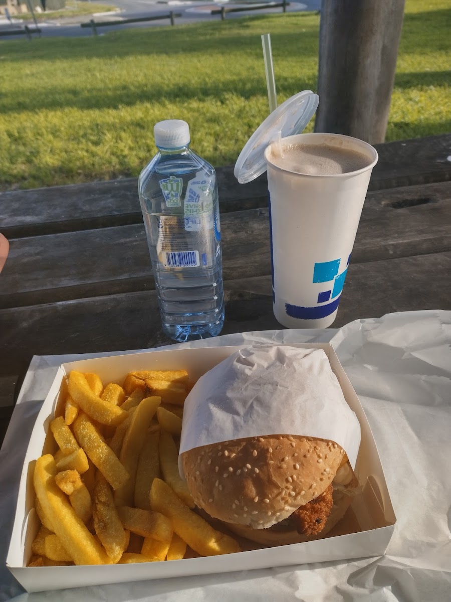 The Golden Horseshoe Fish and Chips Photo 6