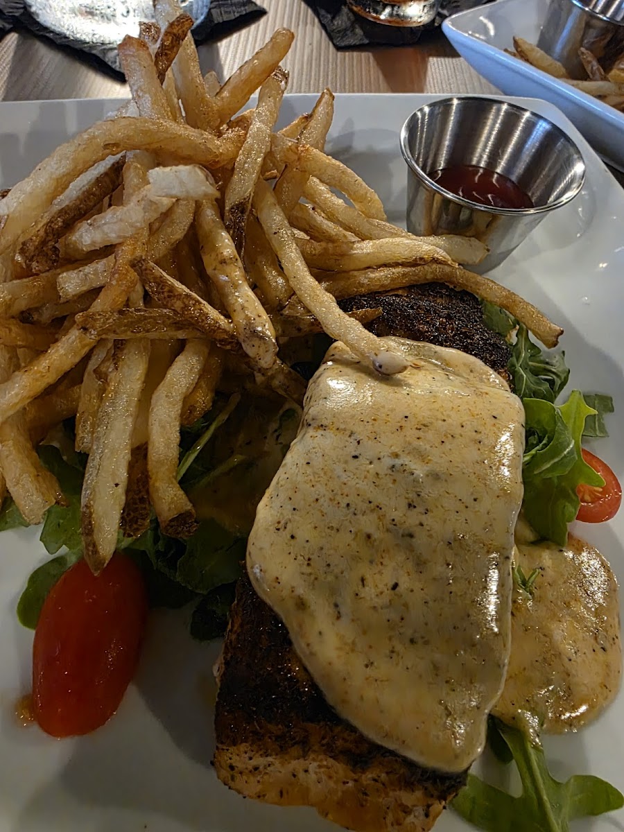 Echo Restaurant Photo 3