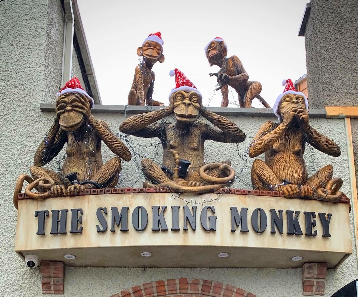 The Smoking Monkey Bar & Grill Photo 4