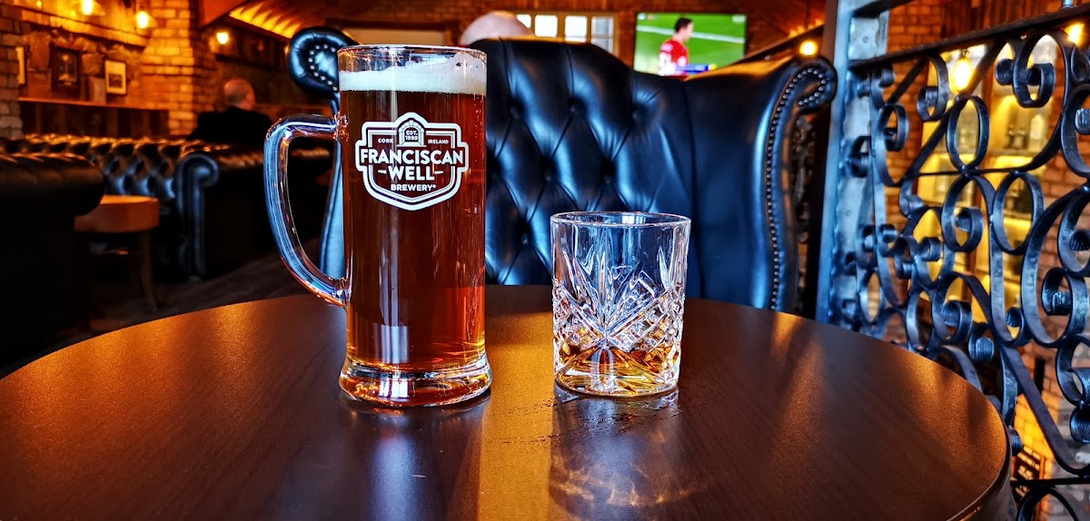 The Smoking Monkey Bar & Grill Photo 7