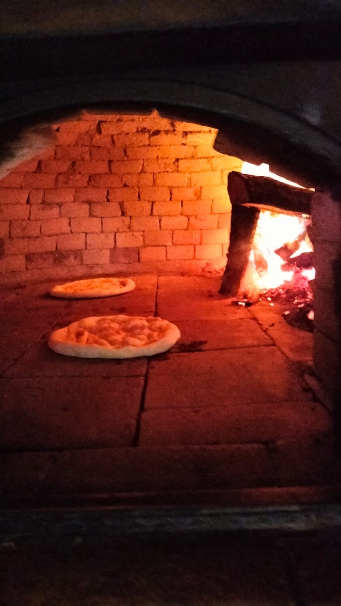 Pizzeria La Melyas Photo 9