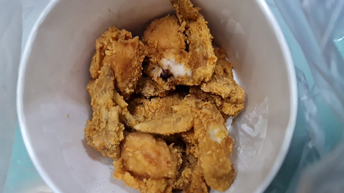 Jollibee - Malanday Photo 9