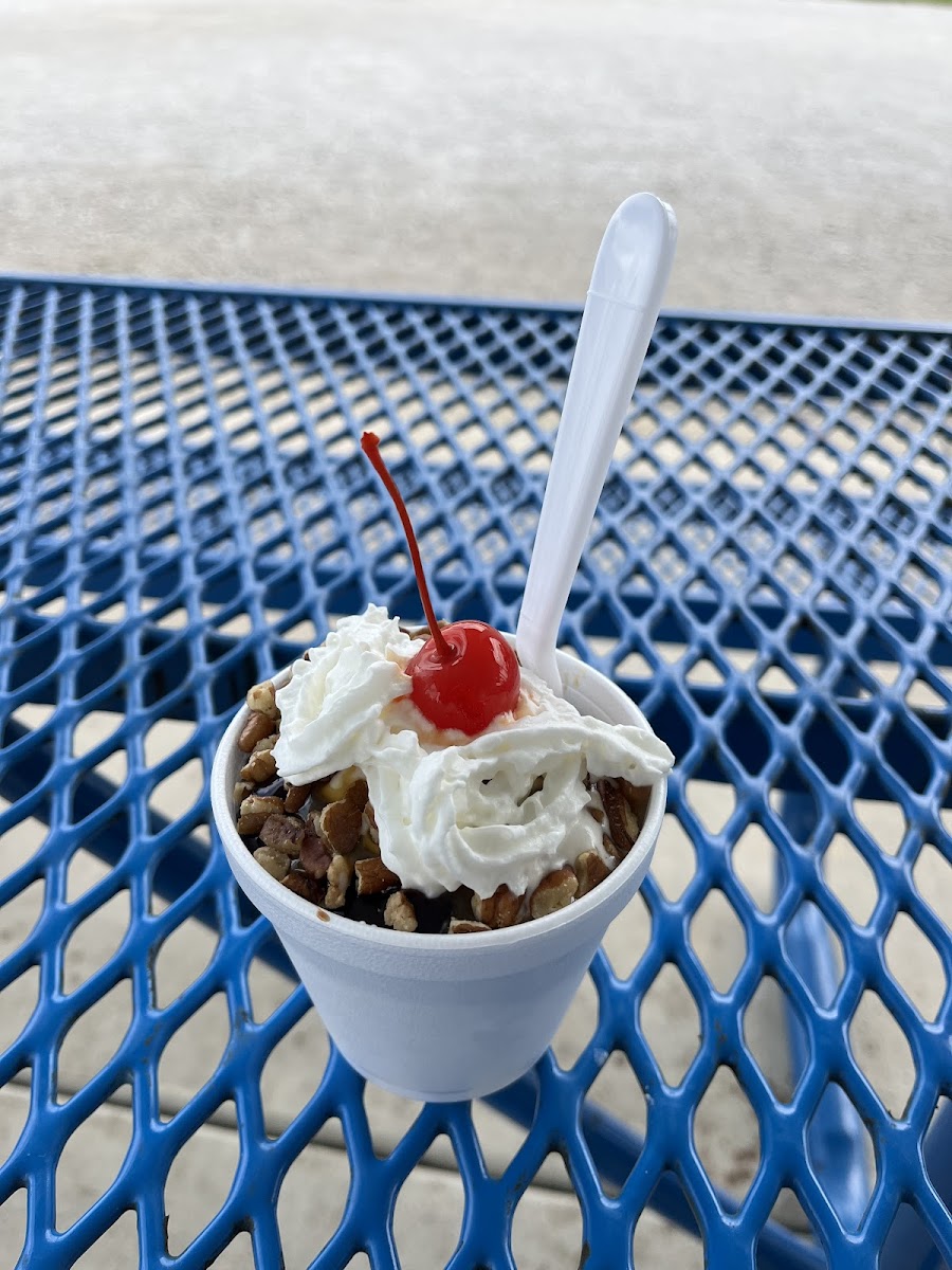 Andi Mae's Ice Cream Shoppe Photo 9