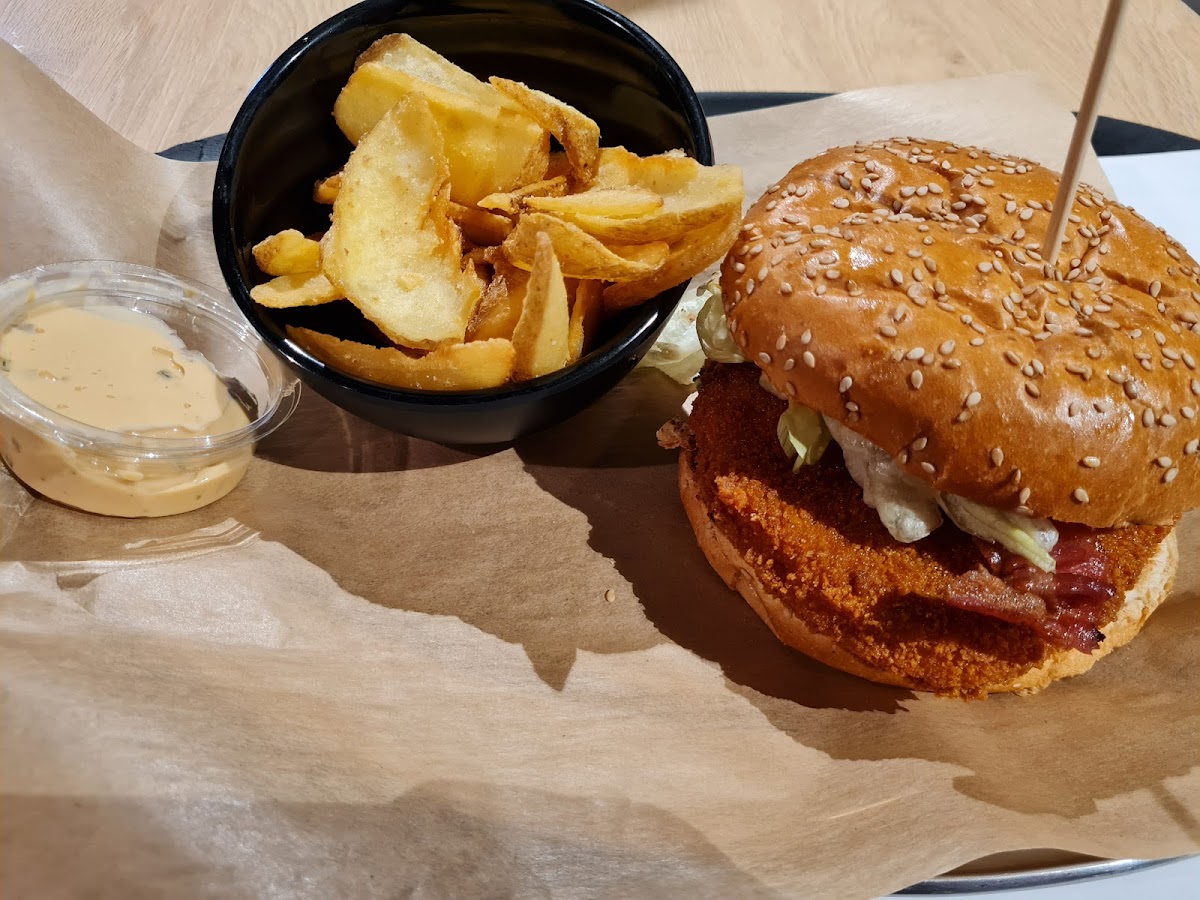 Roadhouse Restaurant Photo 4