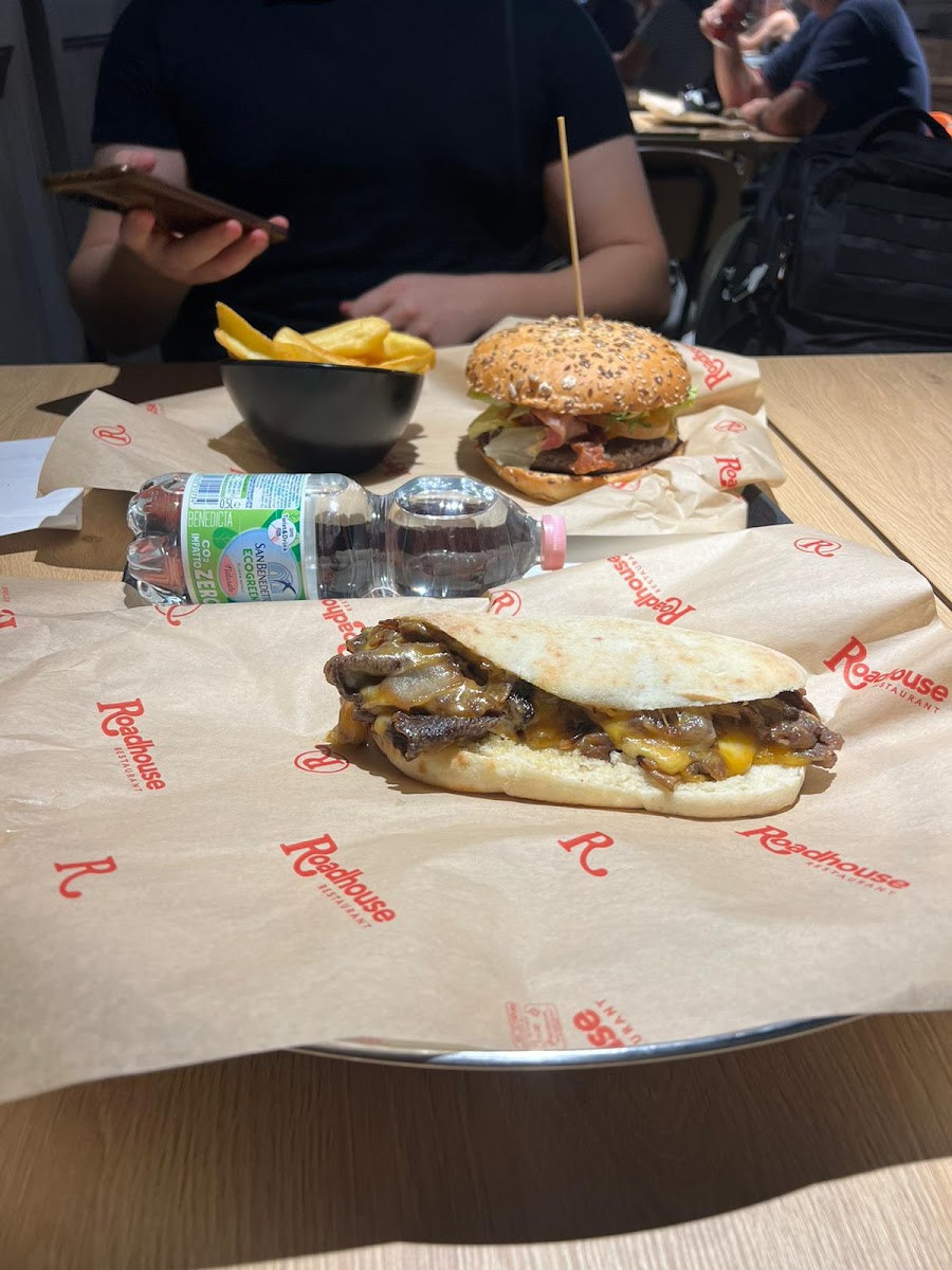 Roadhouse Restaurant Photo 5