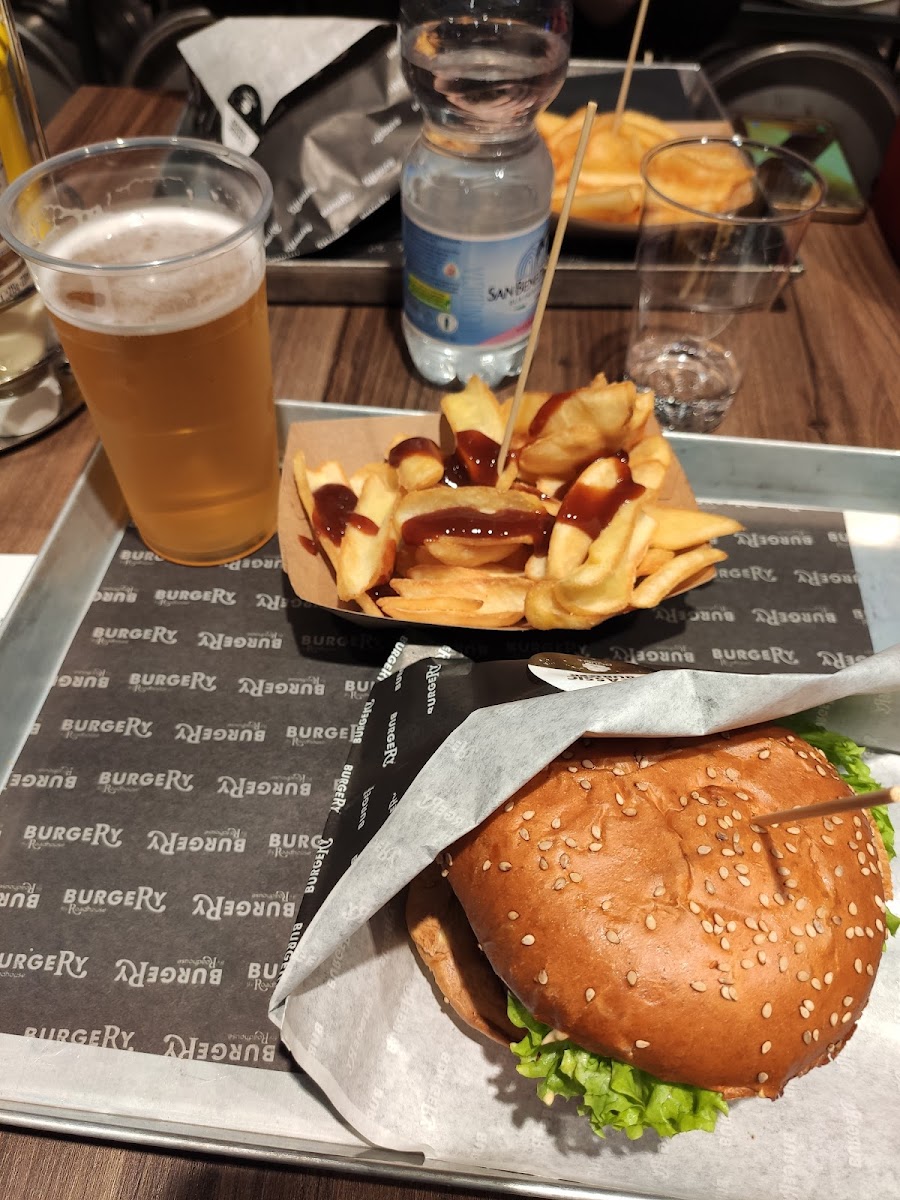 Roadhouse Restaurant Photo 8