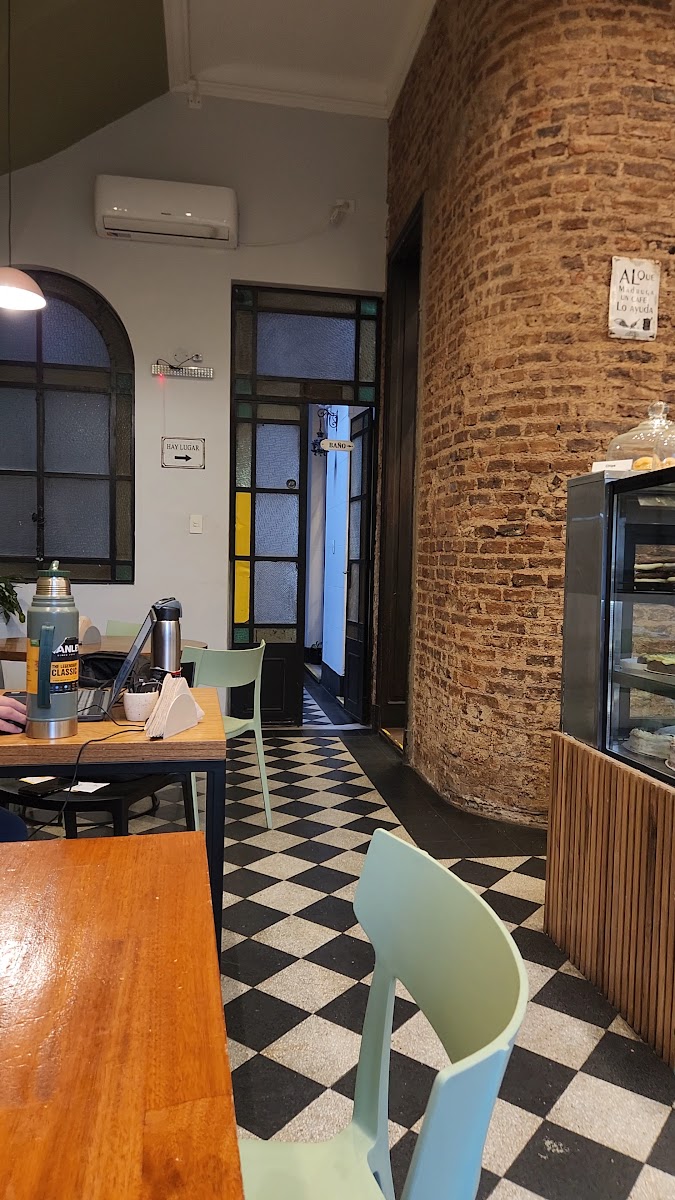 Ugá coffee house Photo 2