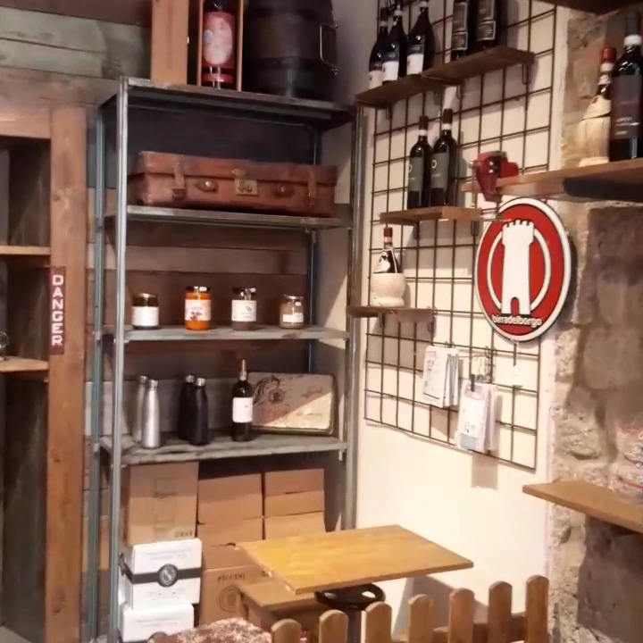 Vinaio di San Gimignano Photo 2
