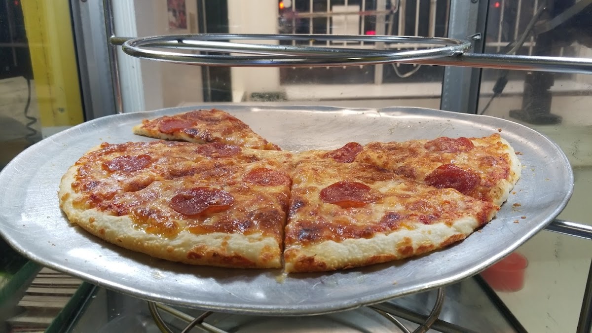 frick'n chicken& pizza main Photo 5