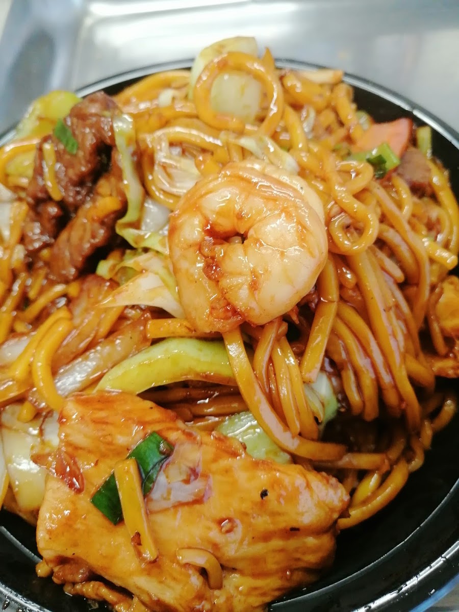 Hot Wok to Go Photo 3