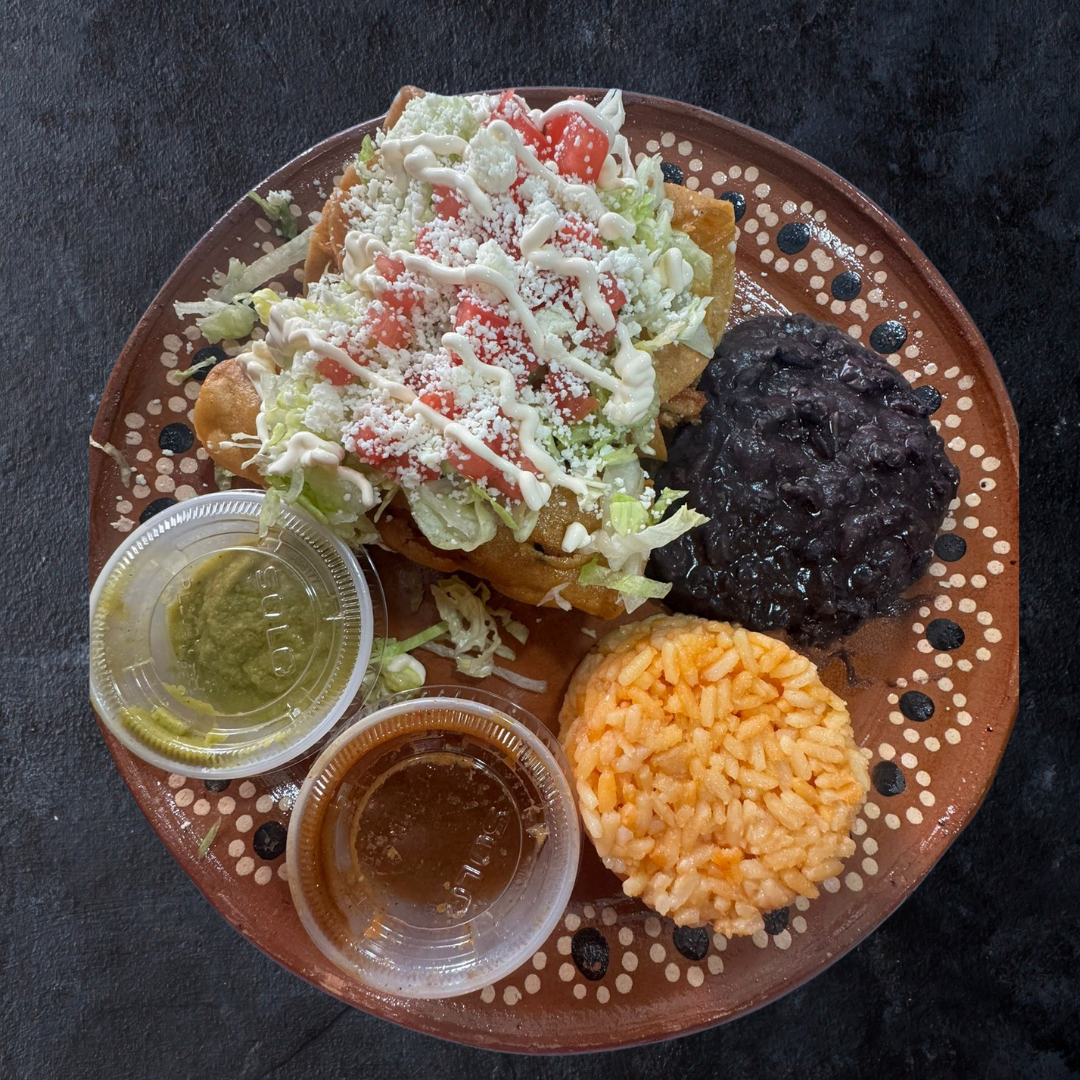 Taqueria y Pupuseria El Compadre Photo 6