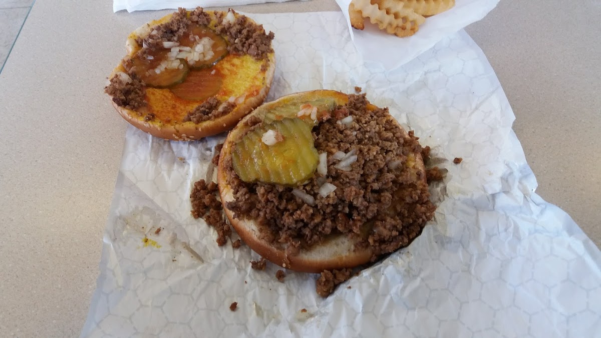Starbuck's Drive-In Photo 9