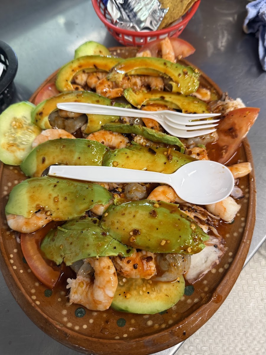 Mariscos 'La Cazuela' Photo 3