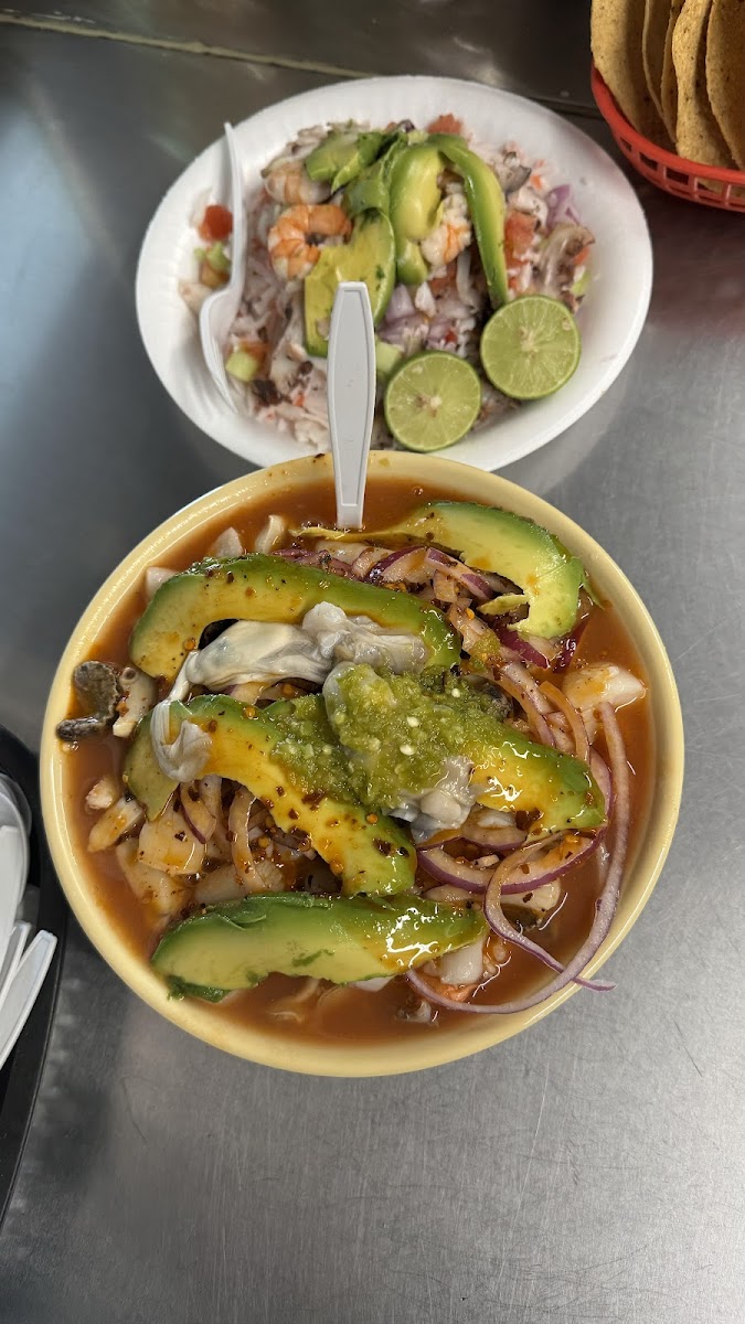 Mariscos 'La Cazuela' Photo 6
