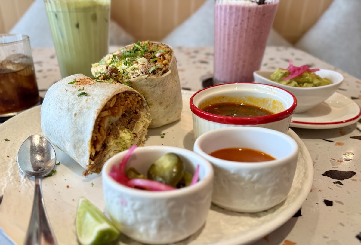 MIMA Mexican - Tacos, Burritos & Cocktails | My Front Yard Photo 9