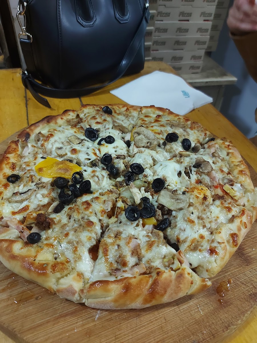 Pizzeria Ezzeddine Photo 4
