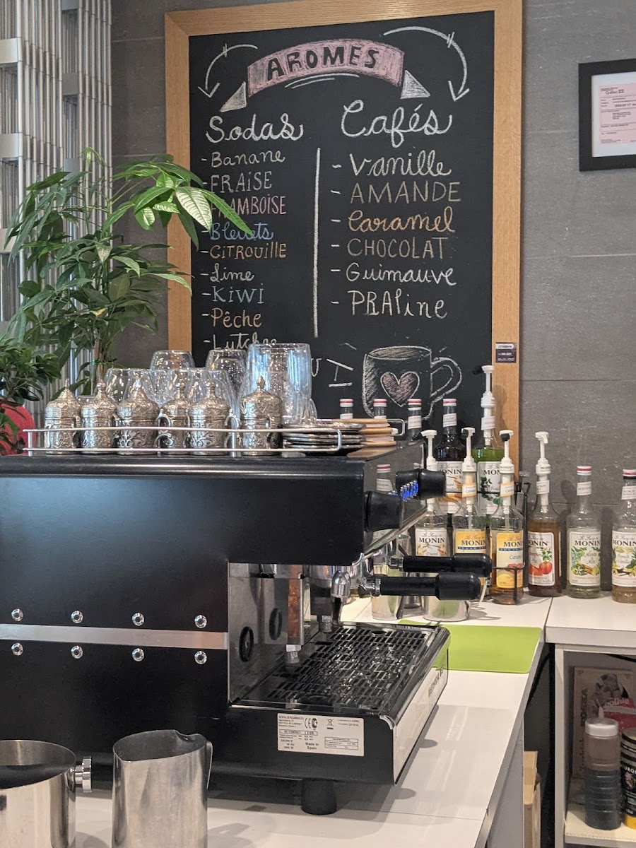 Chez Houri Café&Traiteur Photo Menu 4