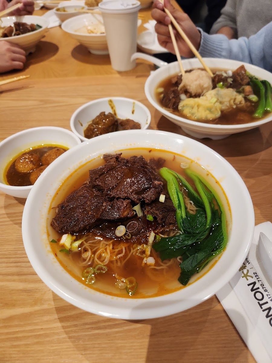 Gigantic Wonton Photo 7