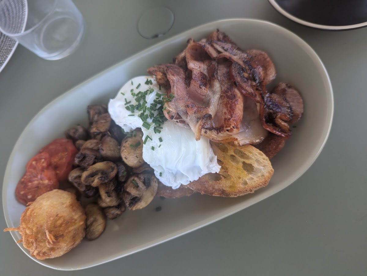 The Ten Mile Eatery & Store Photo 5