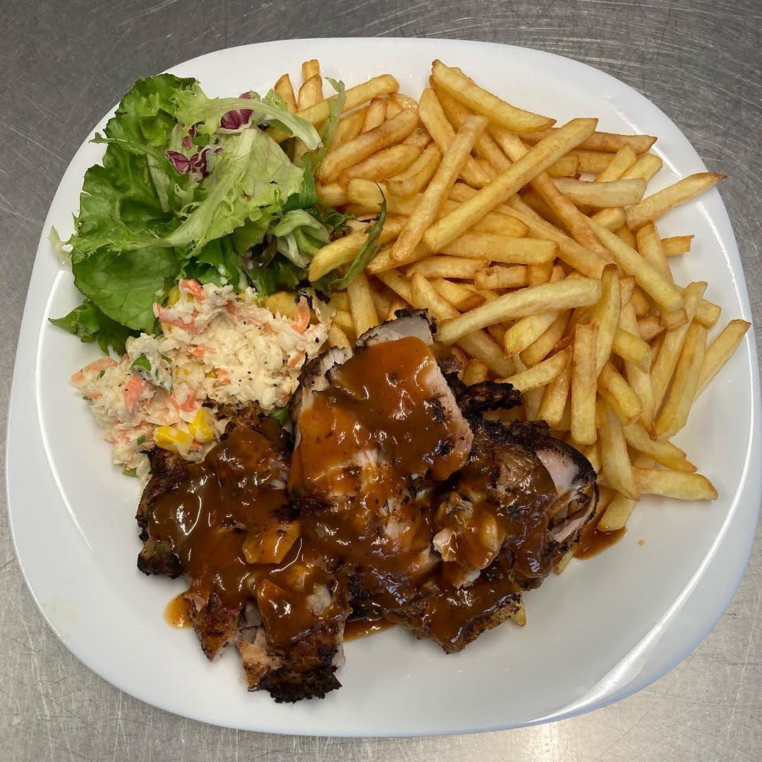 The Belle Vue Cafe Bar Grill Photo 9