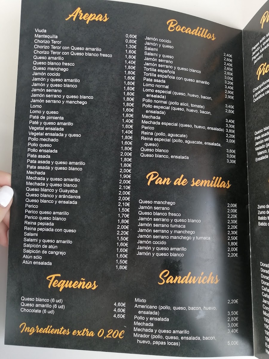 Arepera Cafetería El Mirador Photo Menu 1